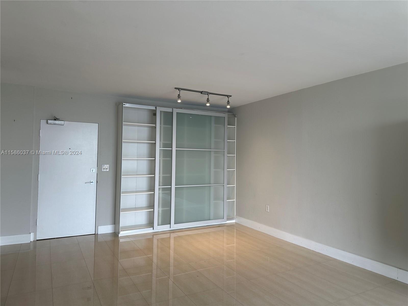 10275 Collins Ave # 1230
