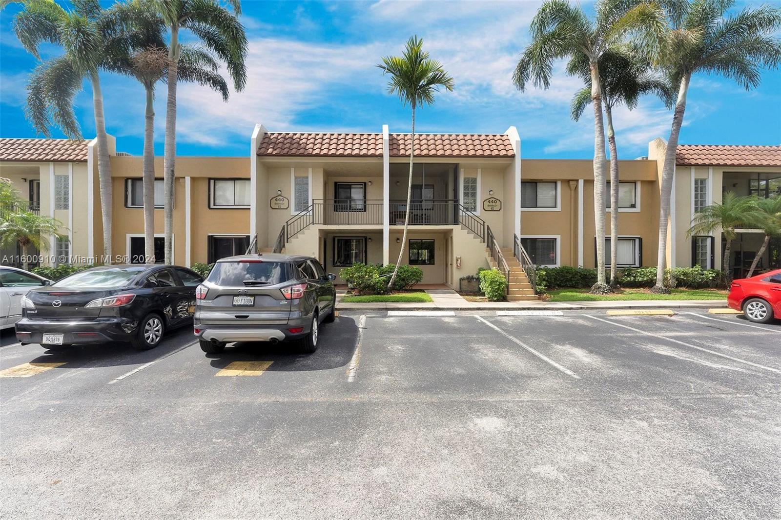 440 Lakeview Dr # 103