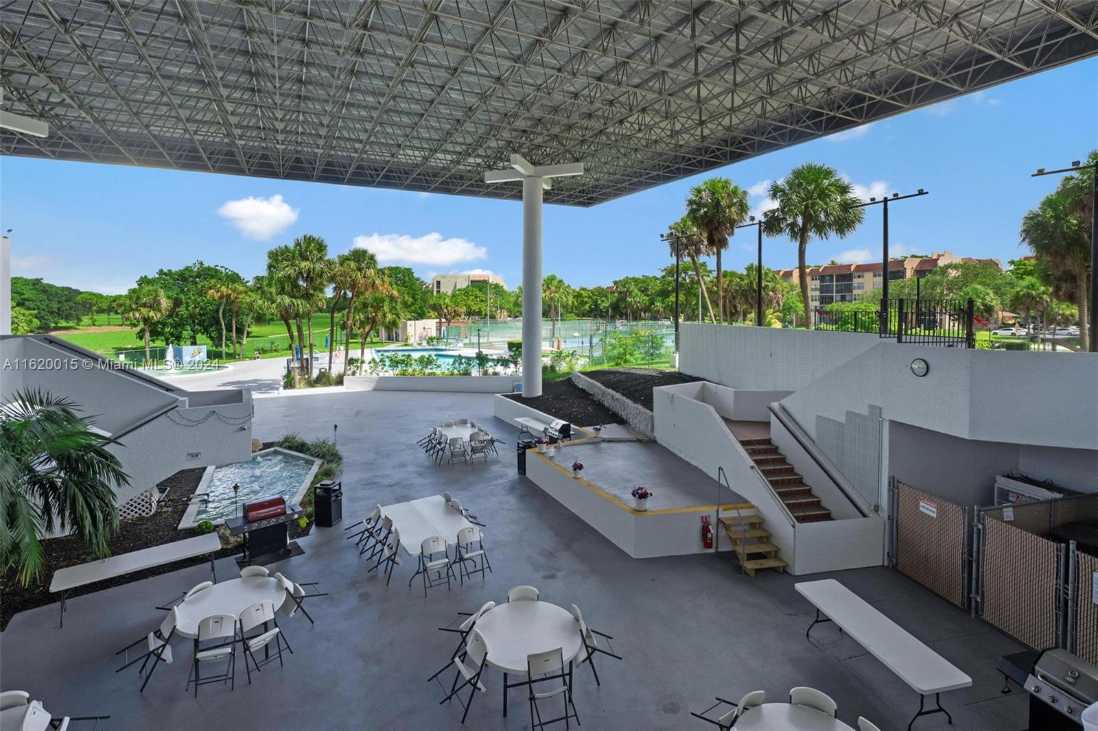 3671 Environ Blvd # 165
