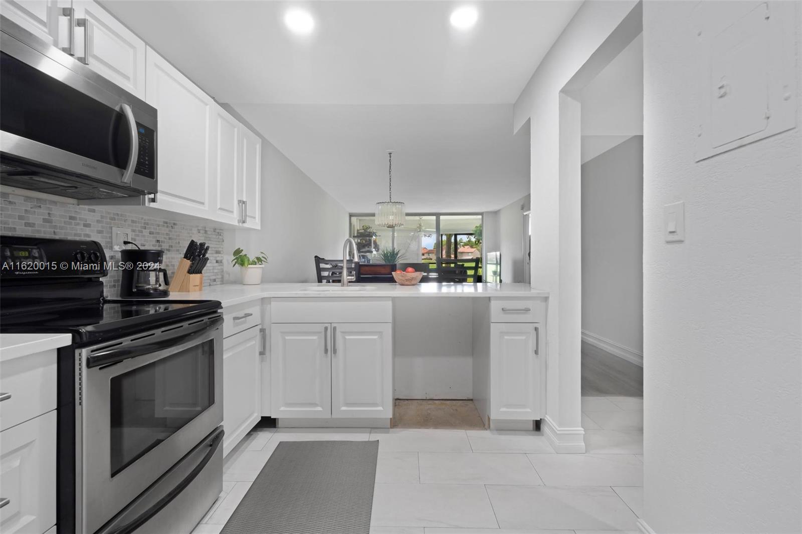 3671 Environ Blvd # 165