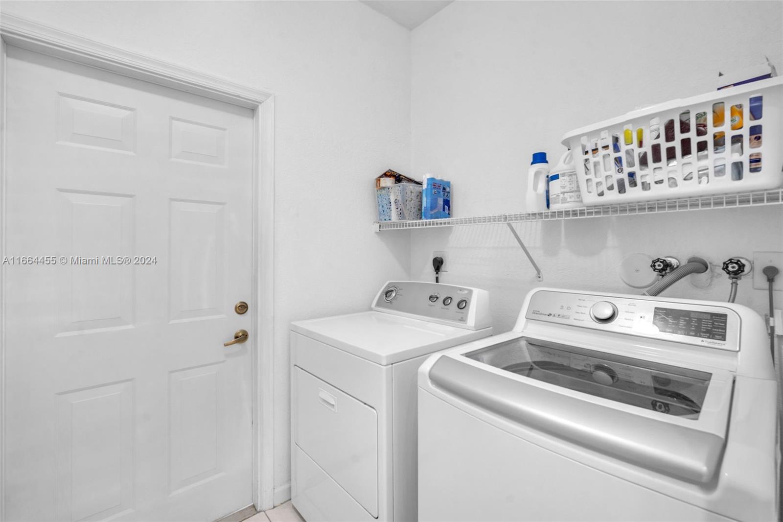 1590 Passion Vine Cir # 1 Unit: 27-1
