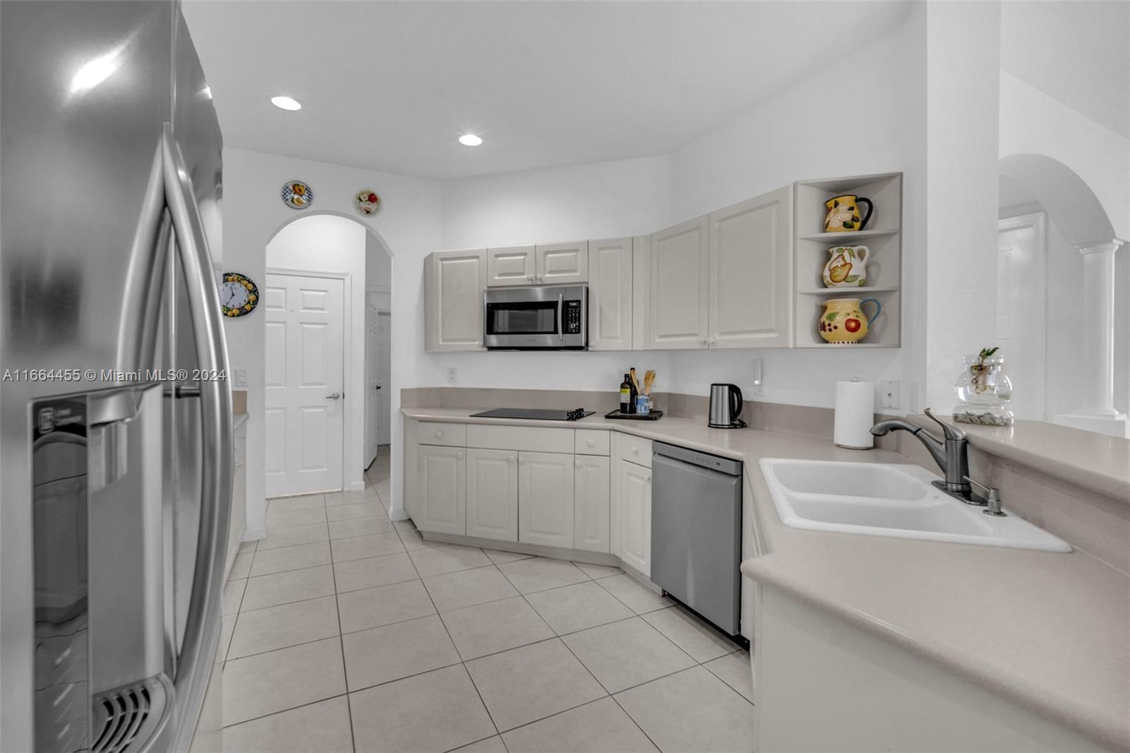 1590 Passion Vine Cir # 1 Unit: 27-1