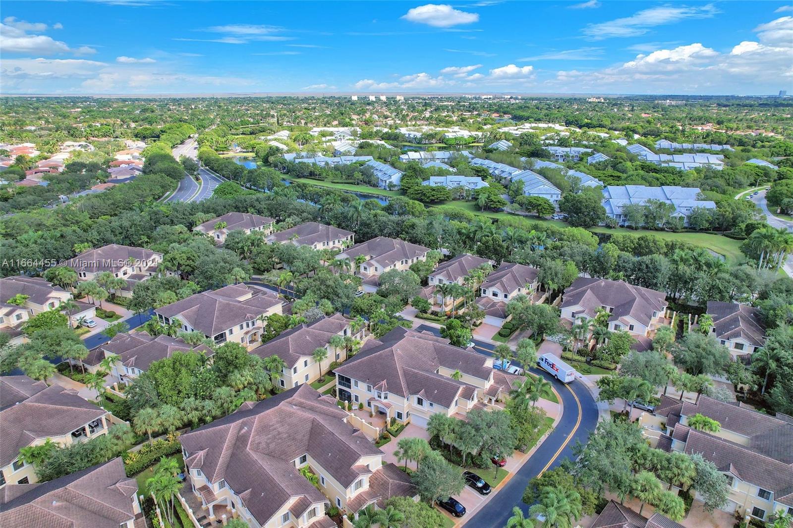 1590 Passion Vine Cir # 1 Unit: 27-1