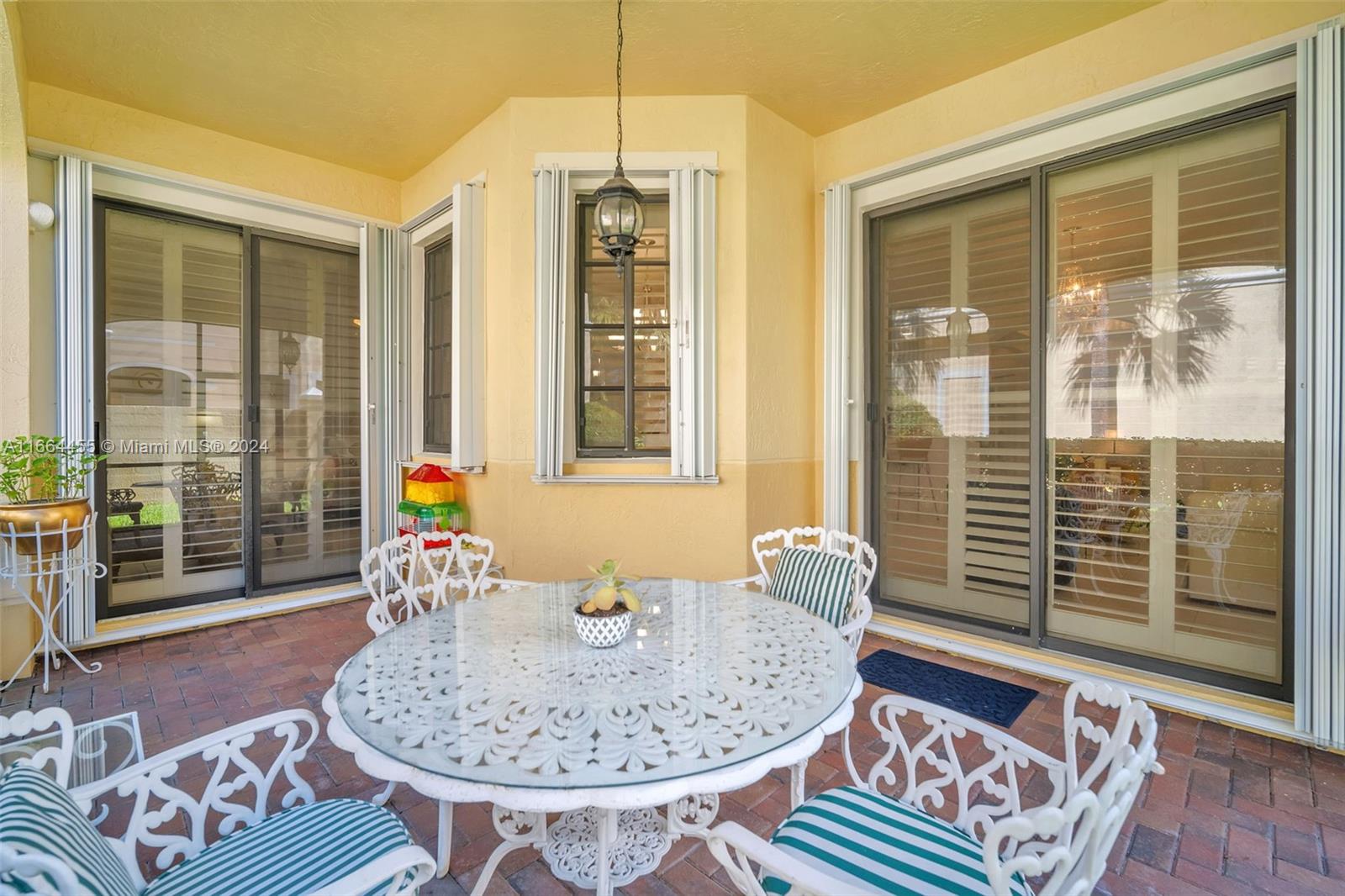 1590 Passion Vine Cir # 1 Unit: 27-1