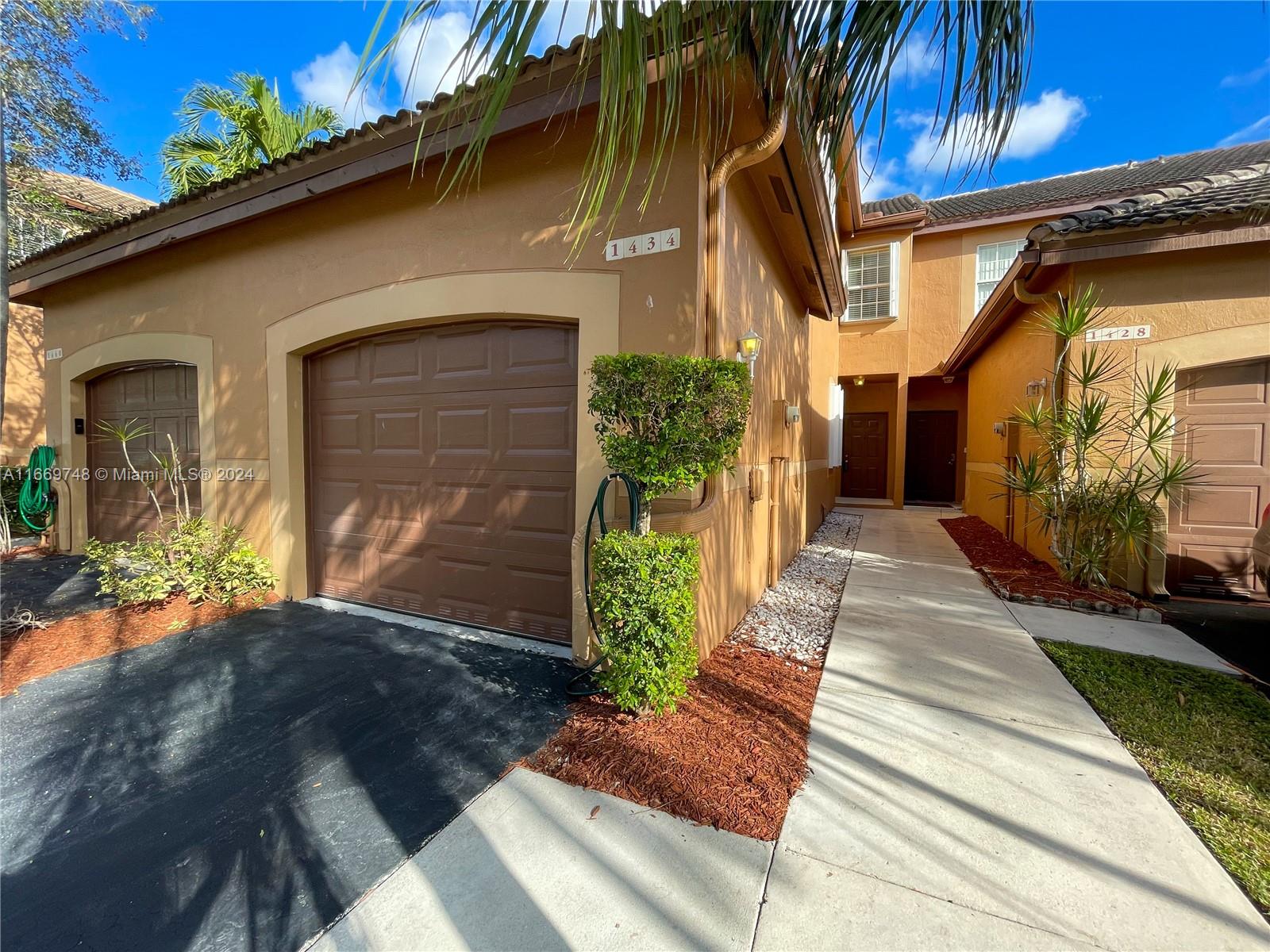 1434 Coronado Rd # 38 Unit: 2-38