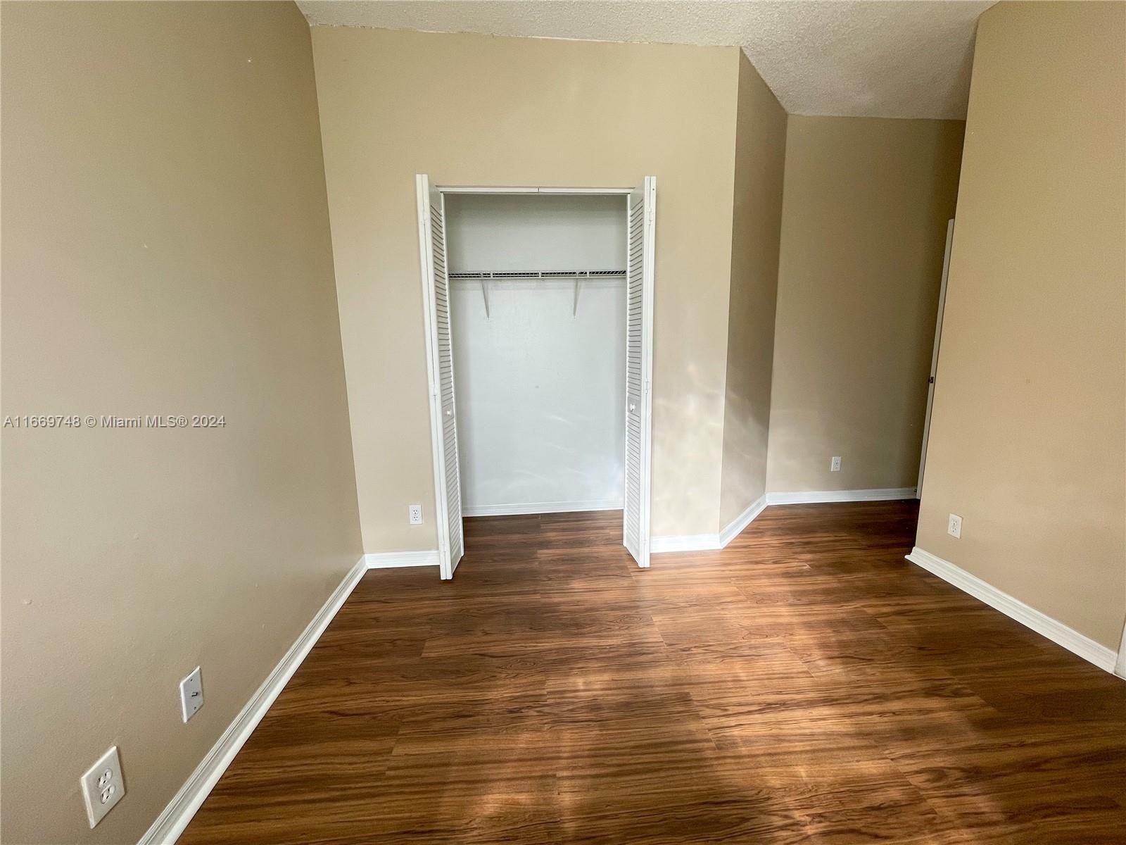 1434 Coronado Rd # 38 Unit: 2-38