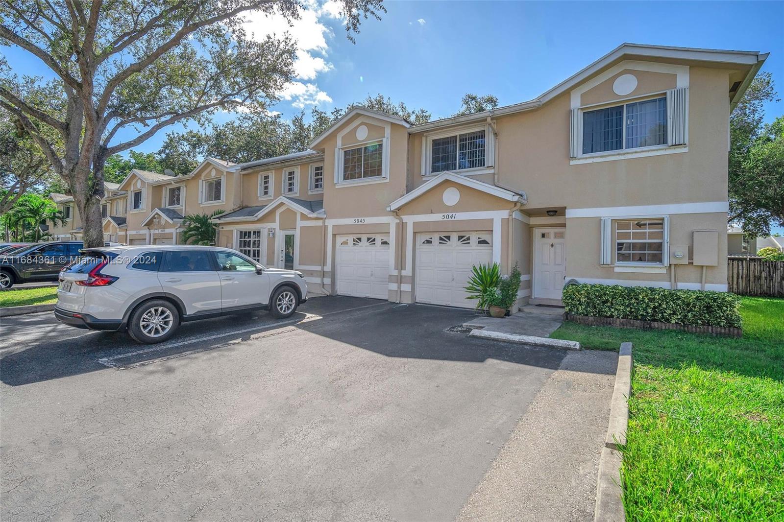 5041 SW 121st Ter