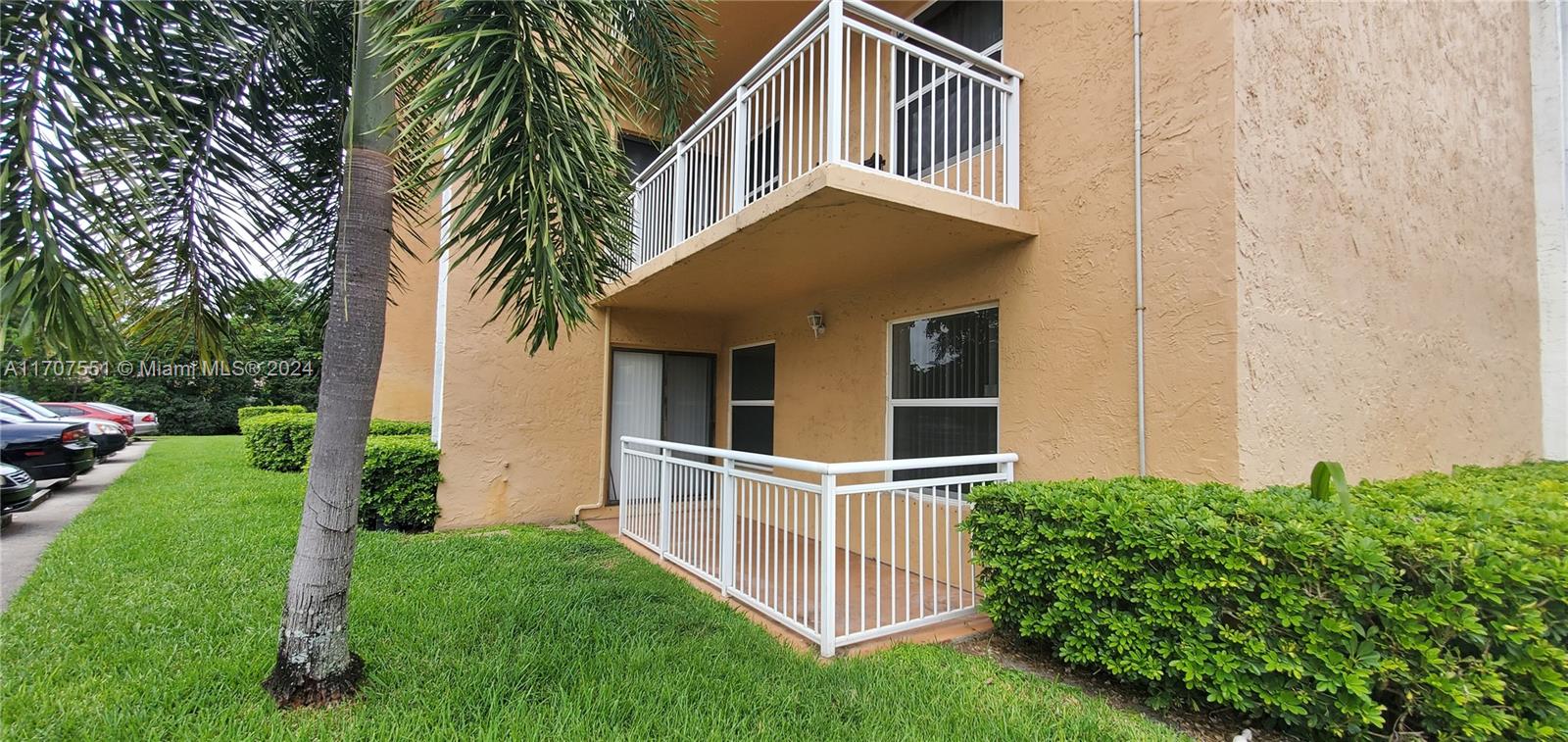 605 S Pine Island Rd # 101A