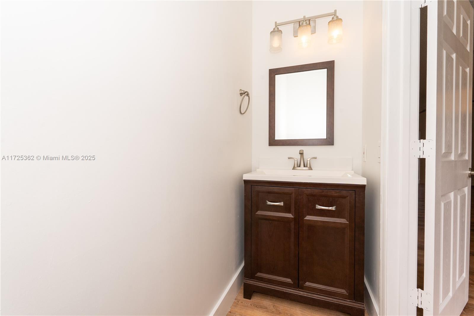 16057 Emerald Cove Rd