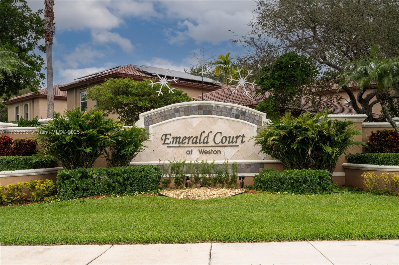 16057 Emerald Cove Rd