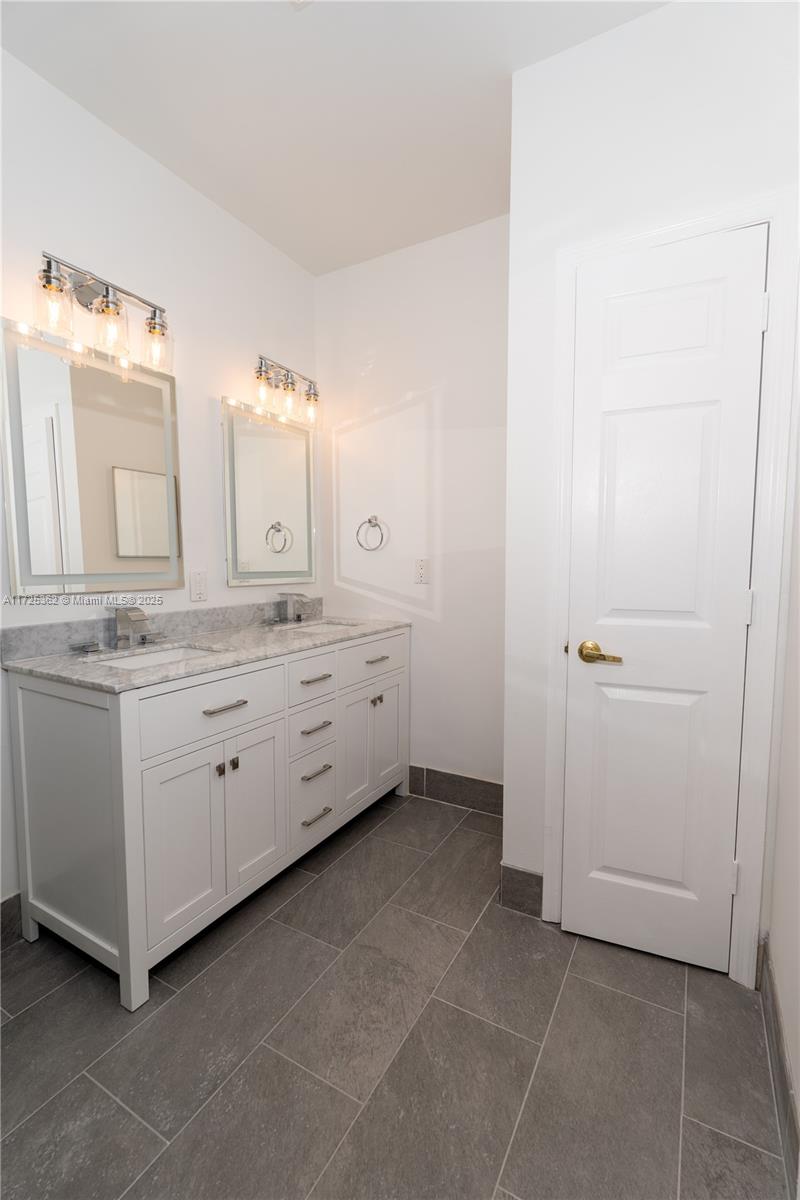 16057 Emerald Cove Rd