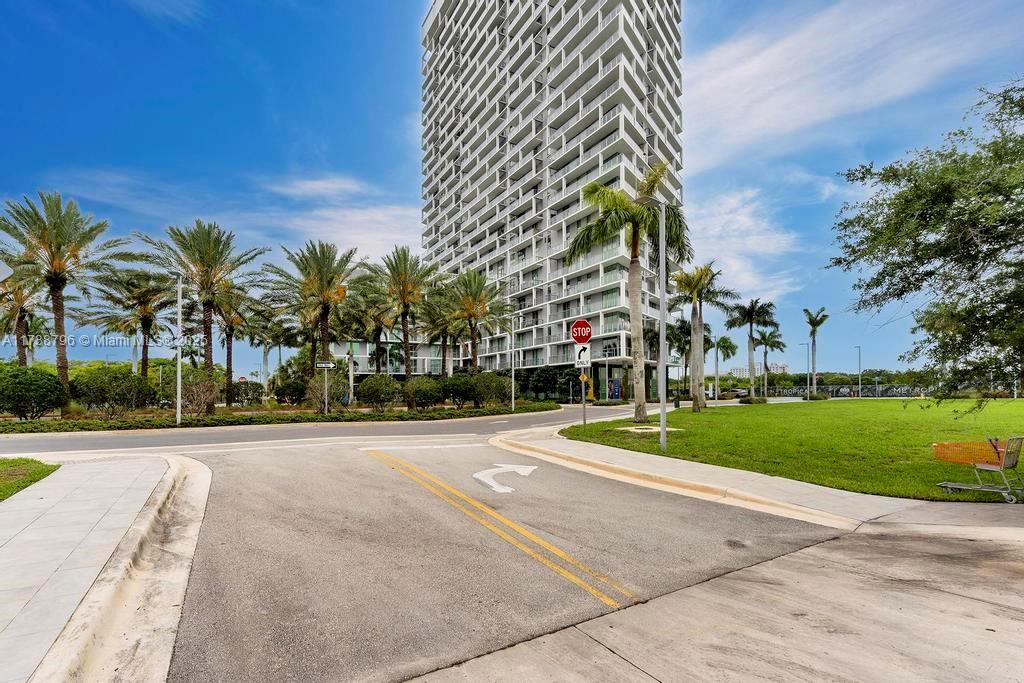 2000 Metropica Way # 2307