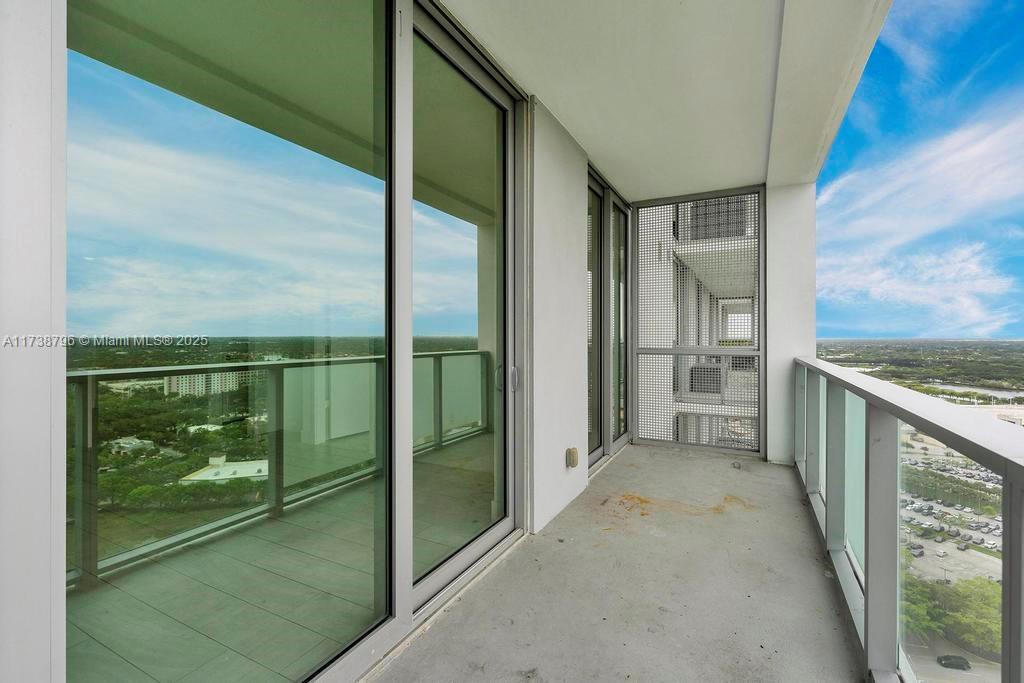 2000 Metropica Way # 2307