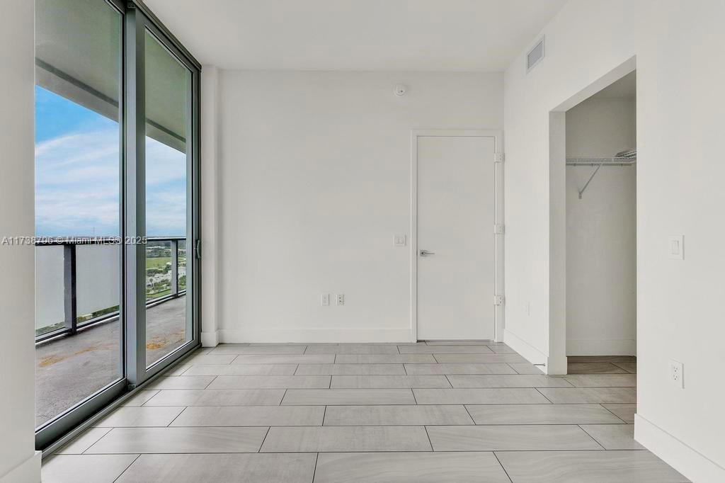 2000 Metropica Way # 2307
