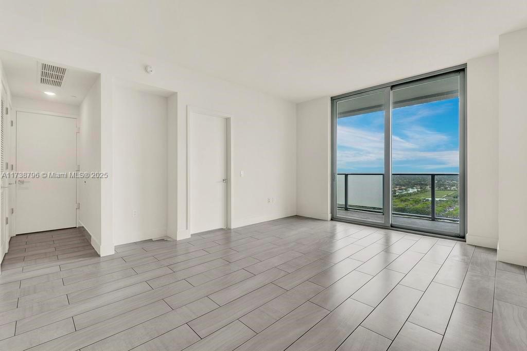 2000 Metropica Way # 2307