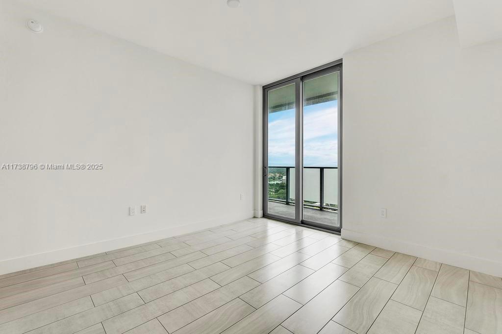 2000 Metropica Way # 2307