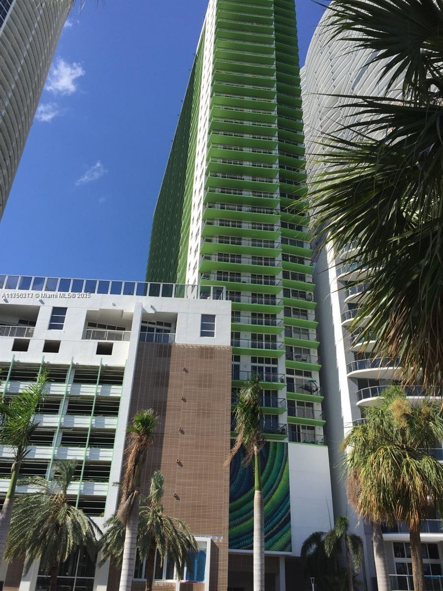 1750 N Bayshore Dr # 1603