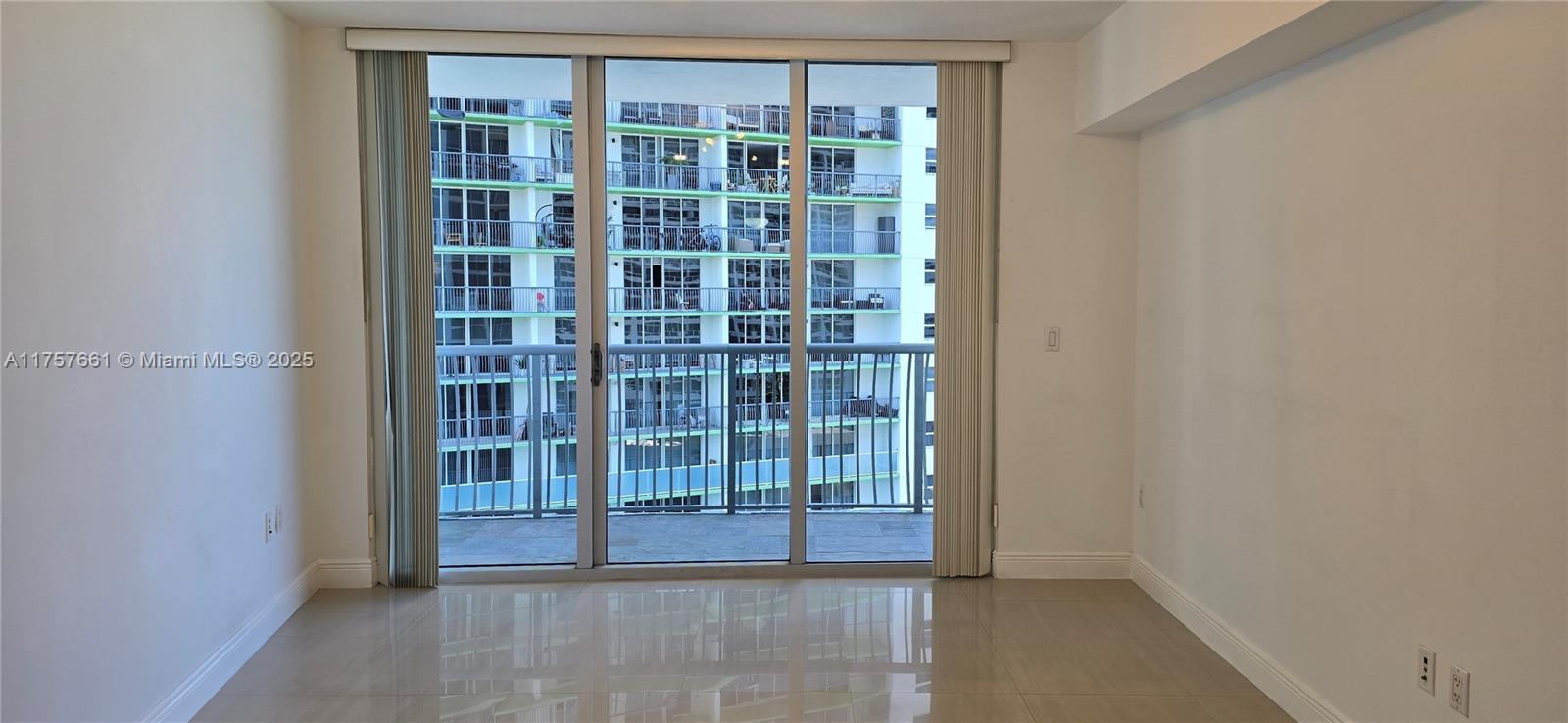 1750 N Bayshore Dr # 1603