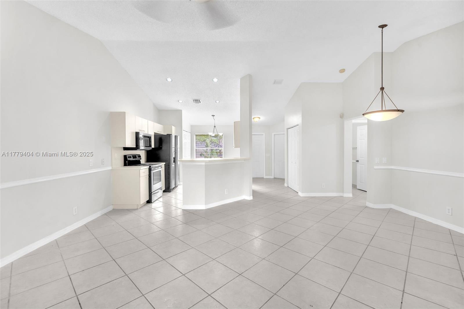 1617 Zenith Way