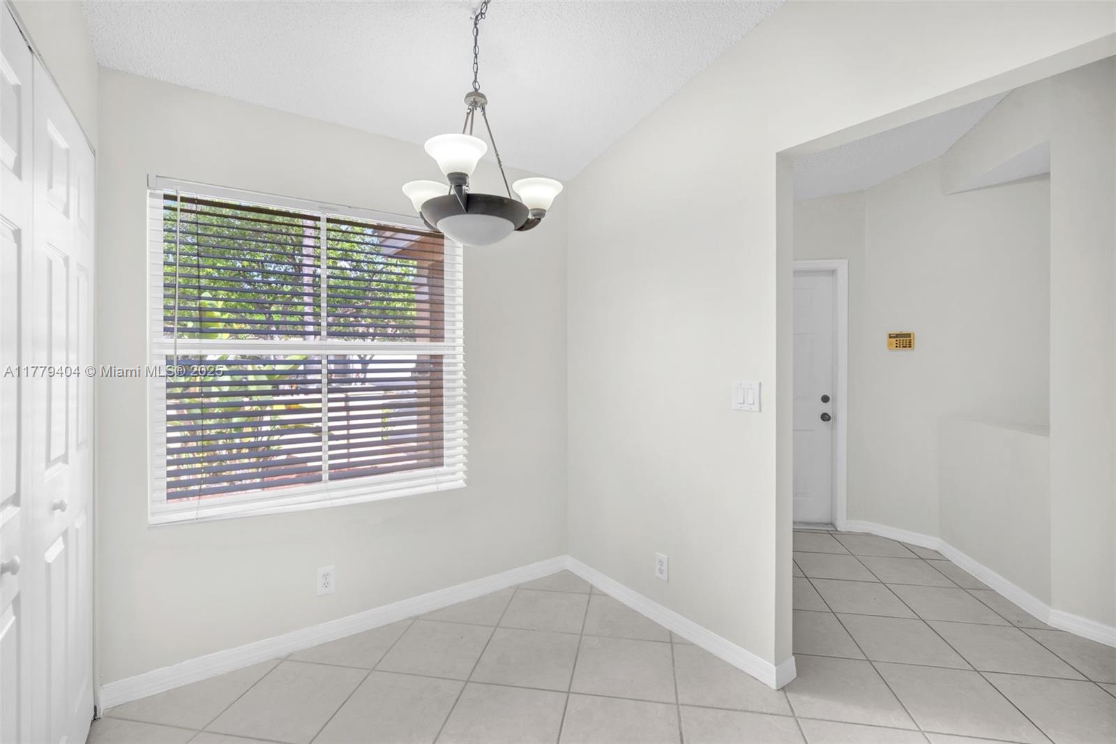 1617 Zenith Way