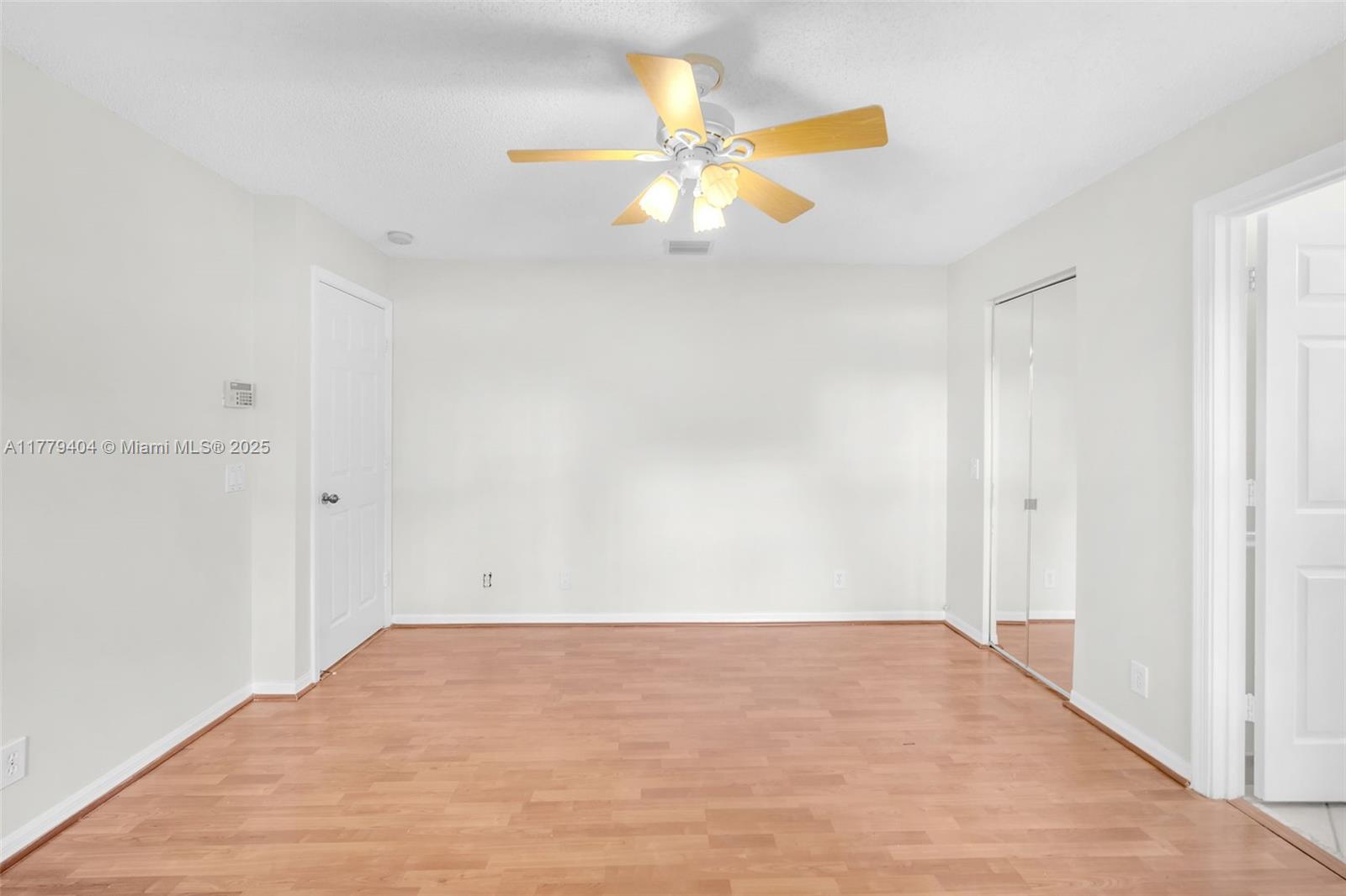 1617 Zenith Way