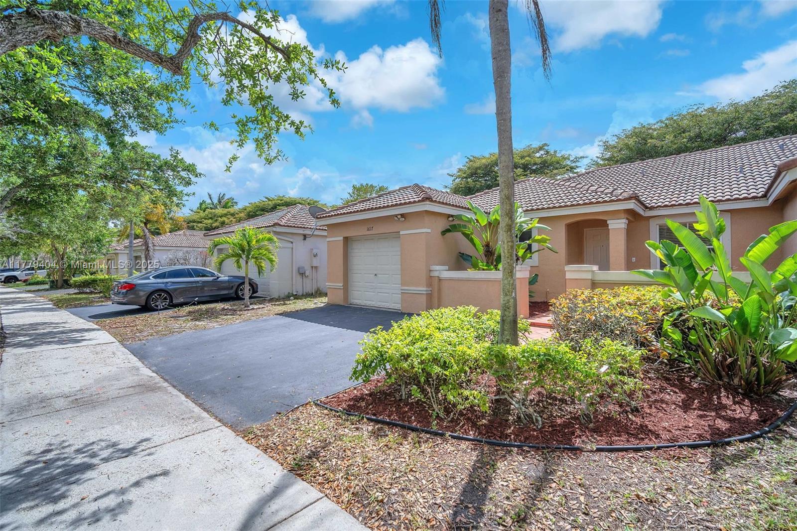 1617 Zenith Way
