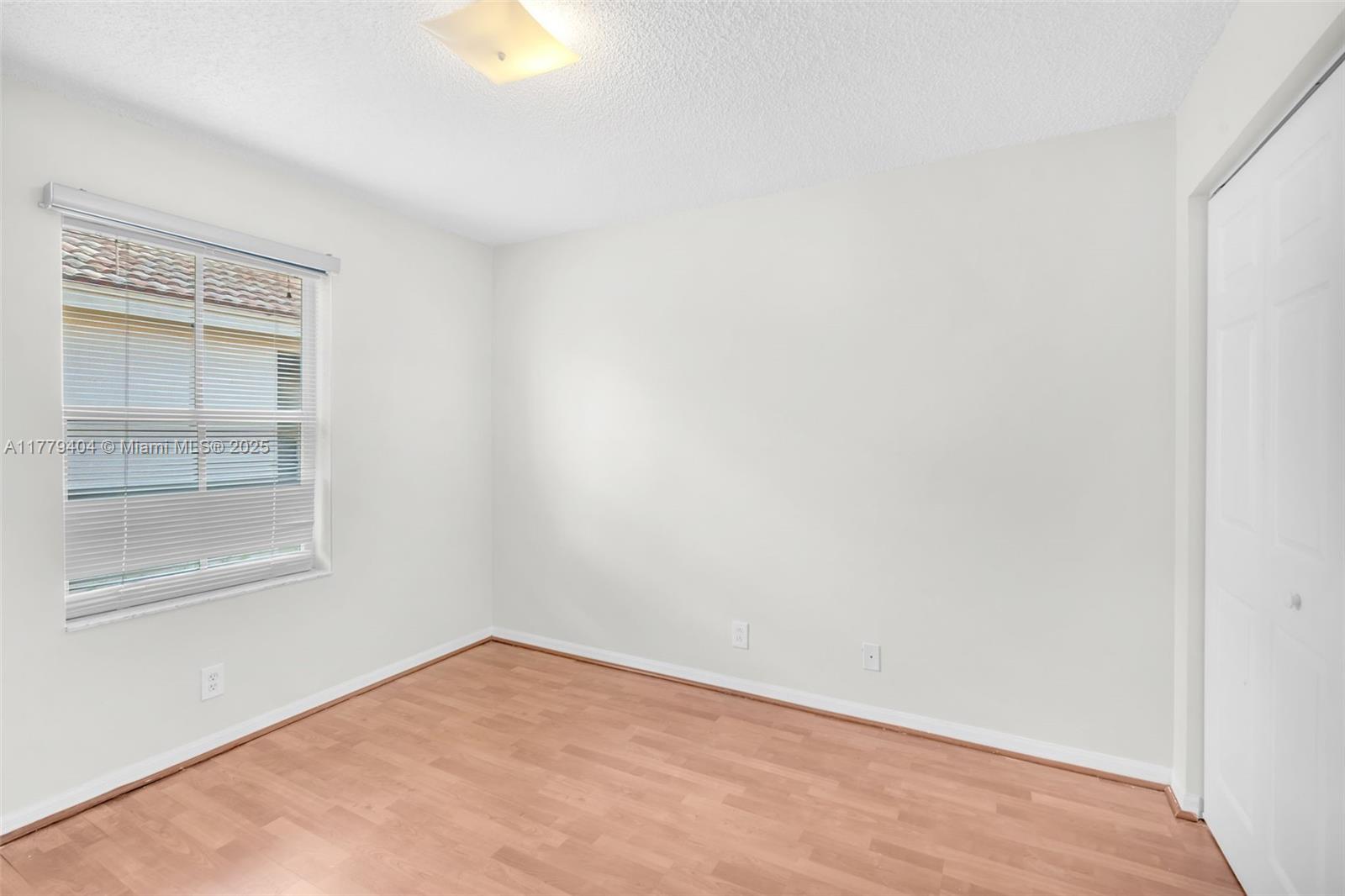 1617 Zenith Way