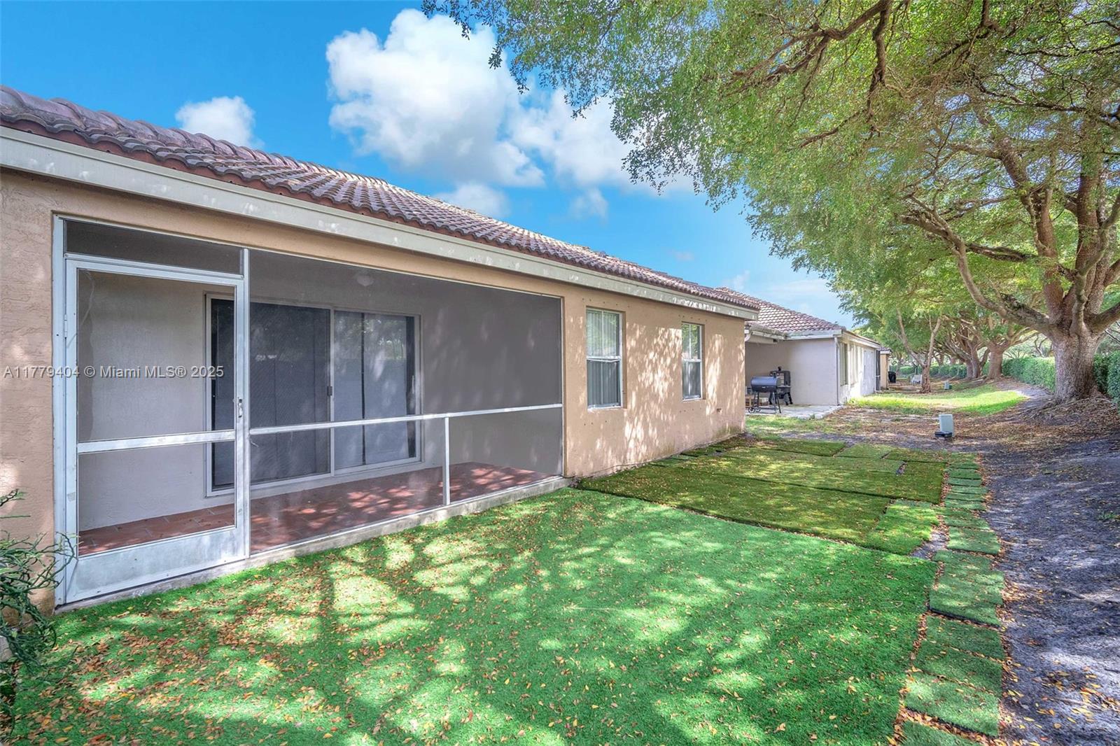 1617 Zenith Way