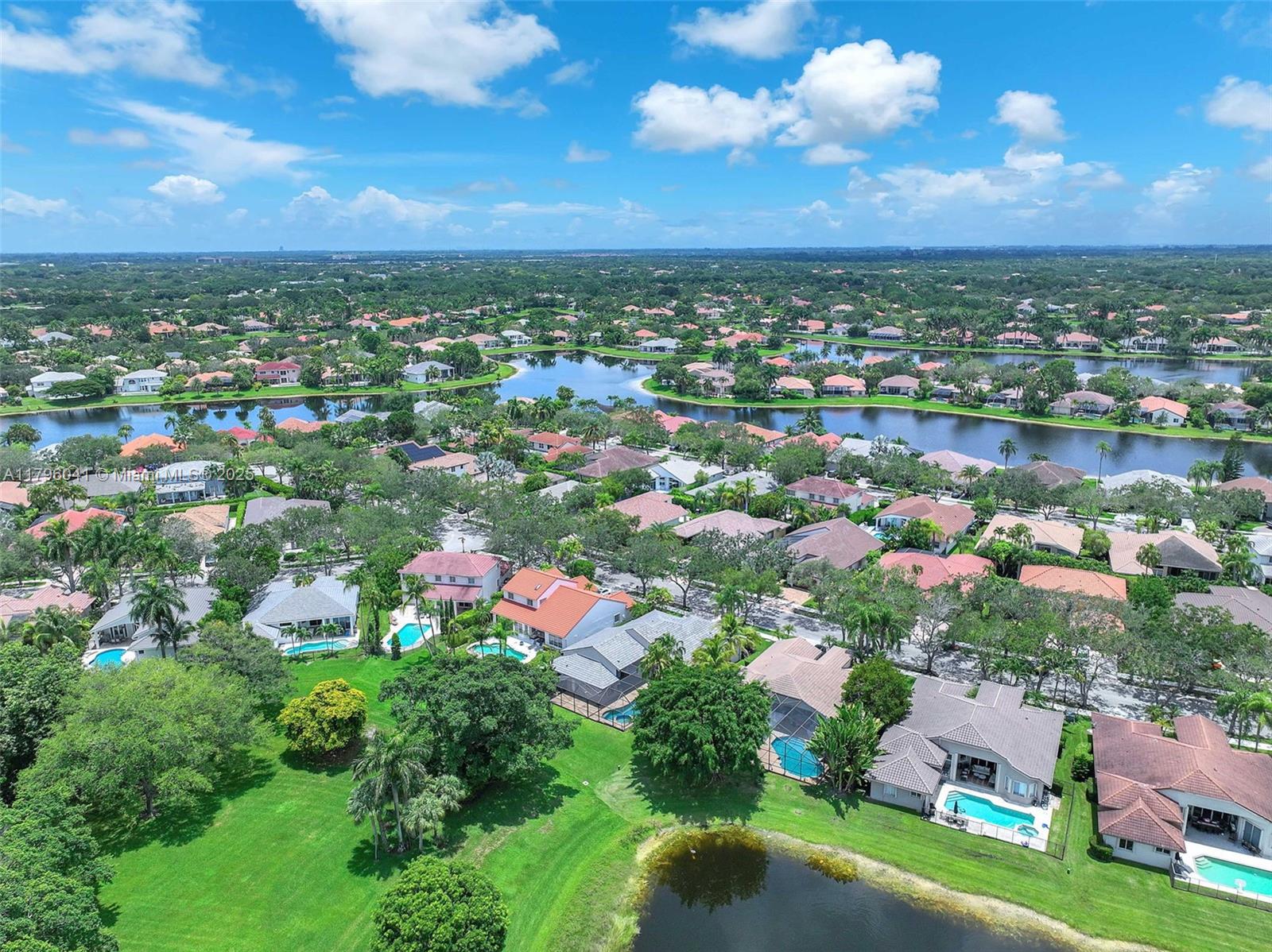 2623 Oakbrook Dr