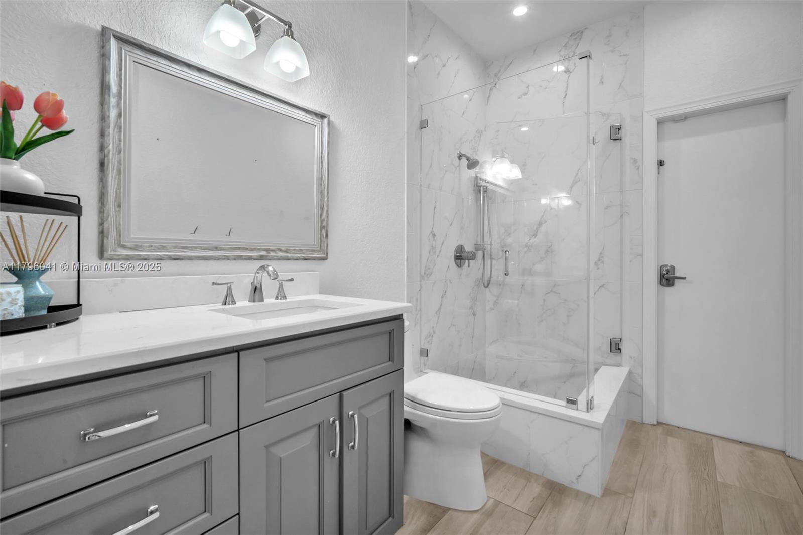 2623 Oakbrook Dr