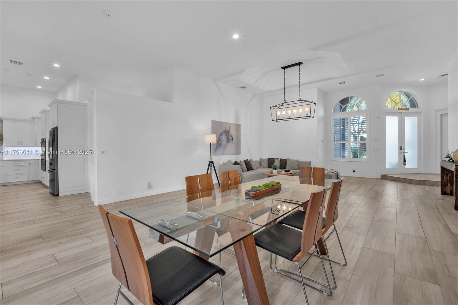 2623 Oakbrook Dr