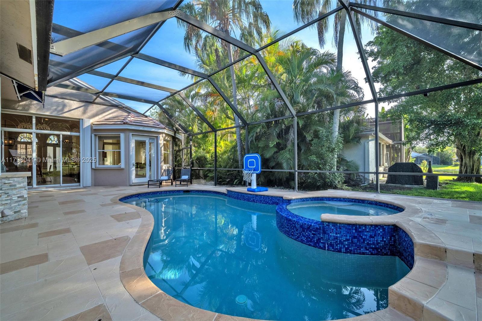2623 Oakbrook Dr