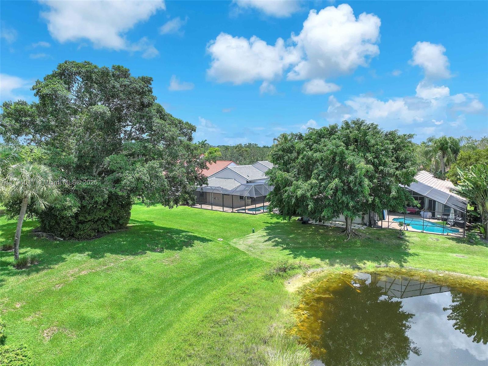 2623 Oakbrook Dr