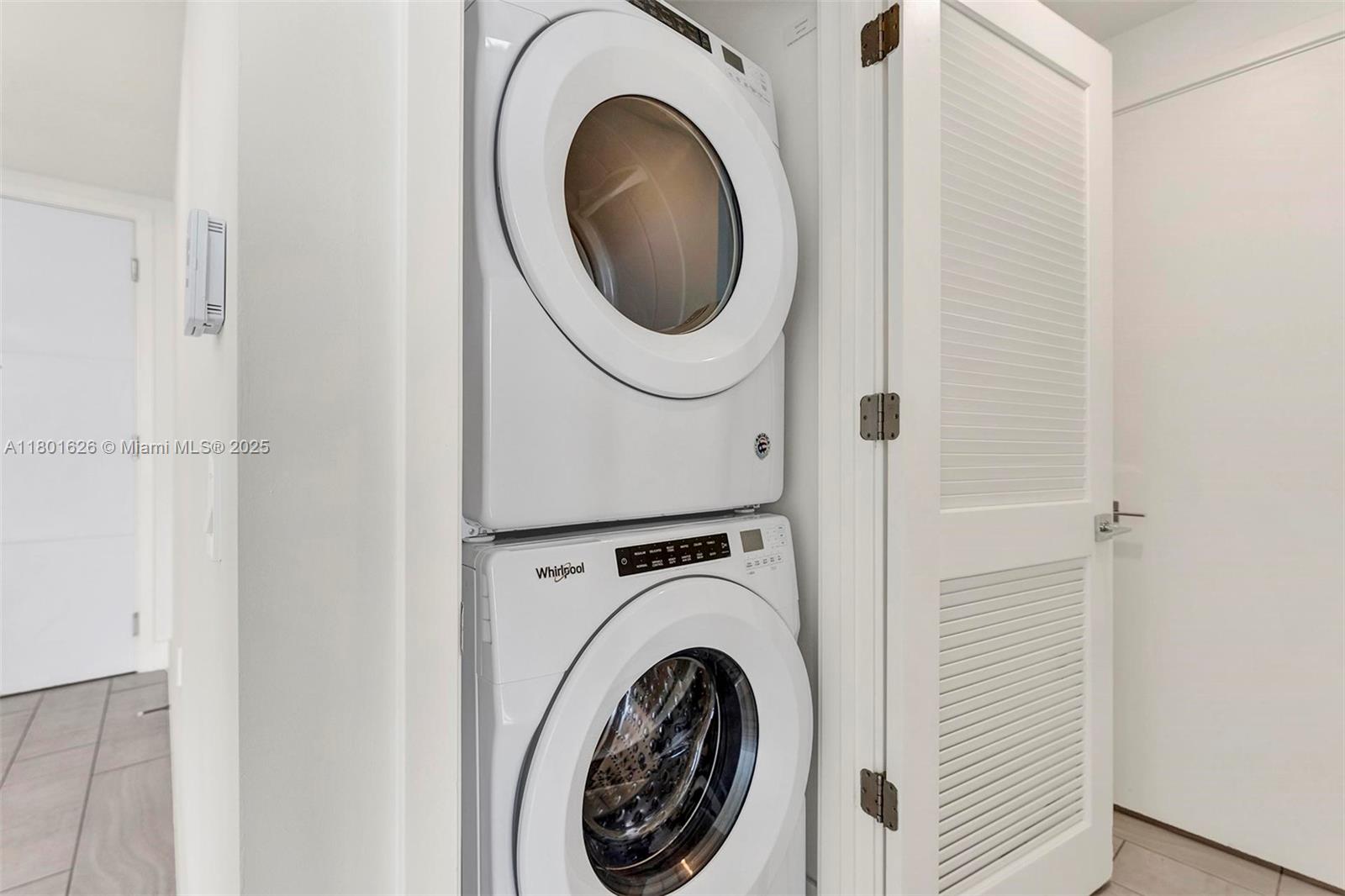 2000 Metropica Way # 2307