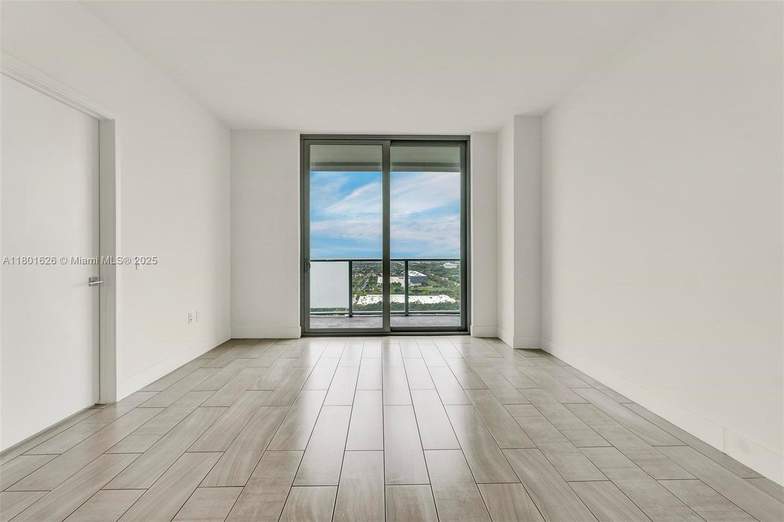 2000 Metropica Way # 2307