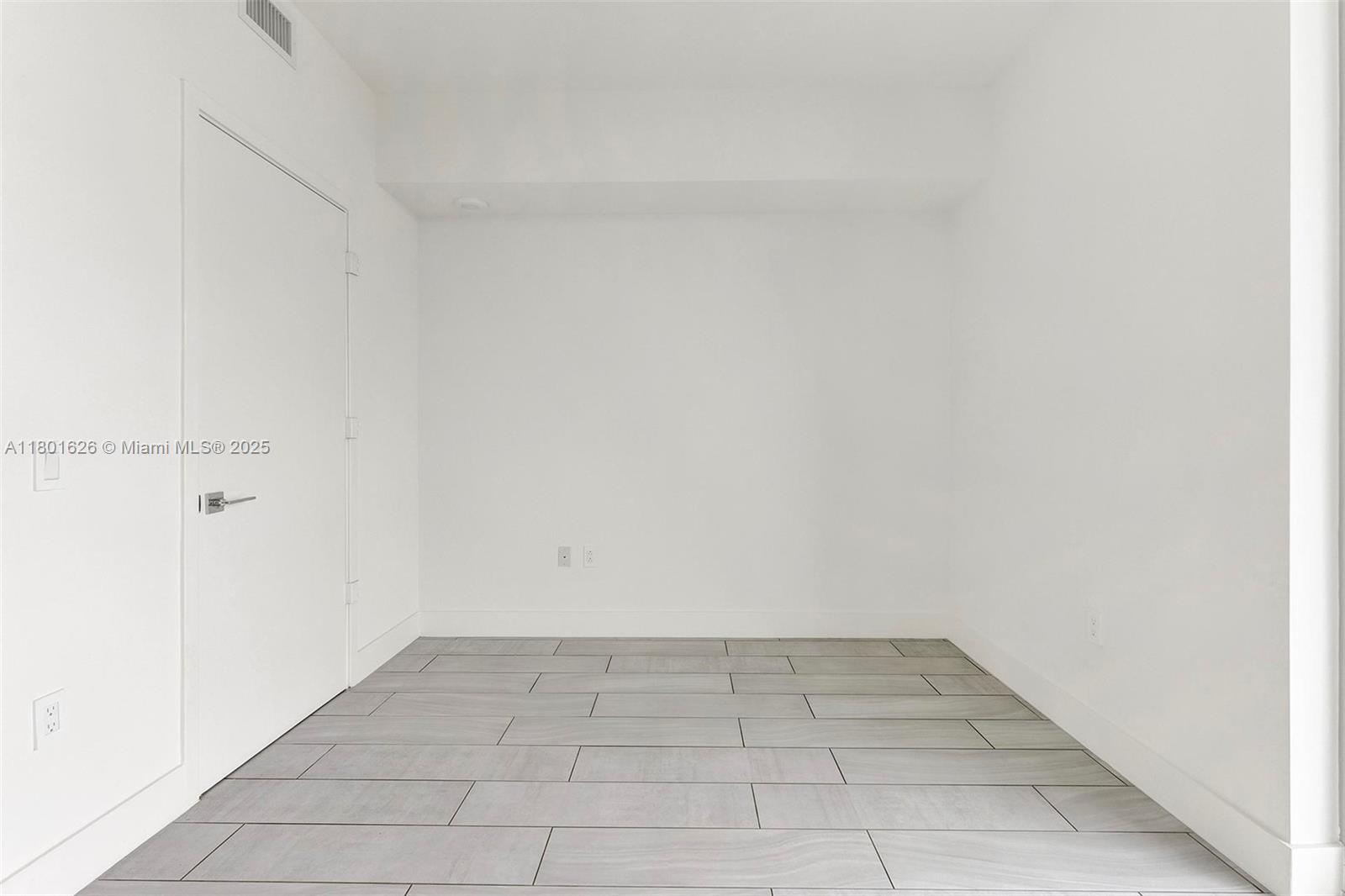 2000 Metropica Way # 2307