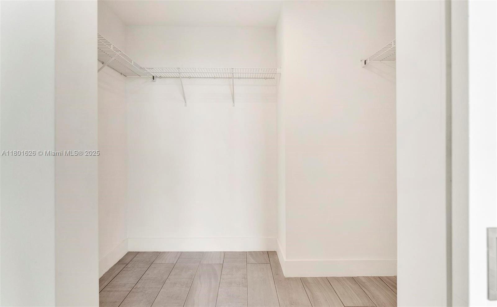 2000 Metropica Way # 2307