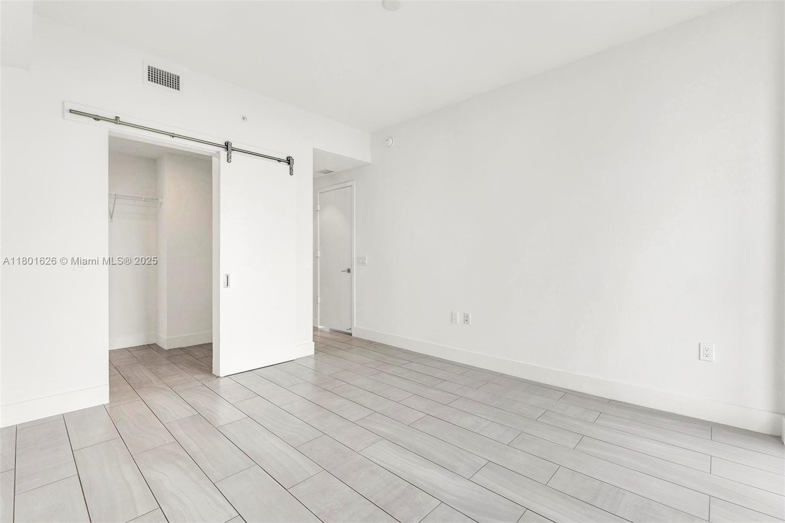 2000 Metropica Way # 2307