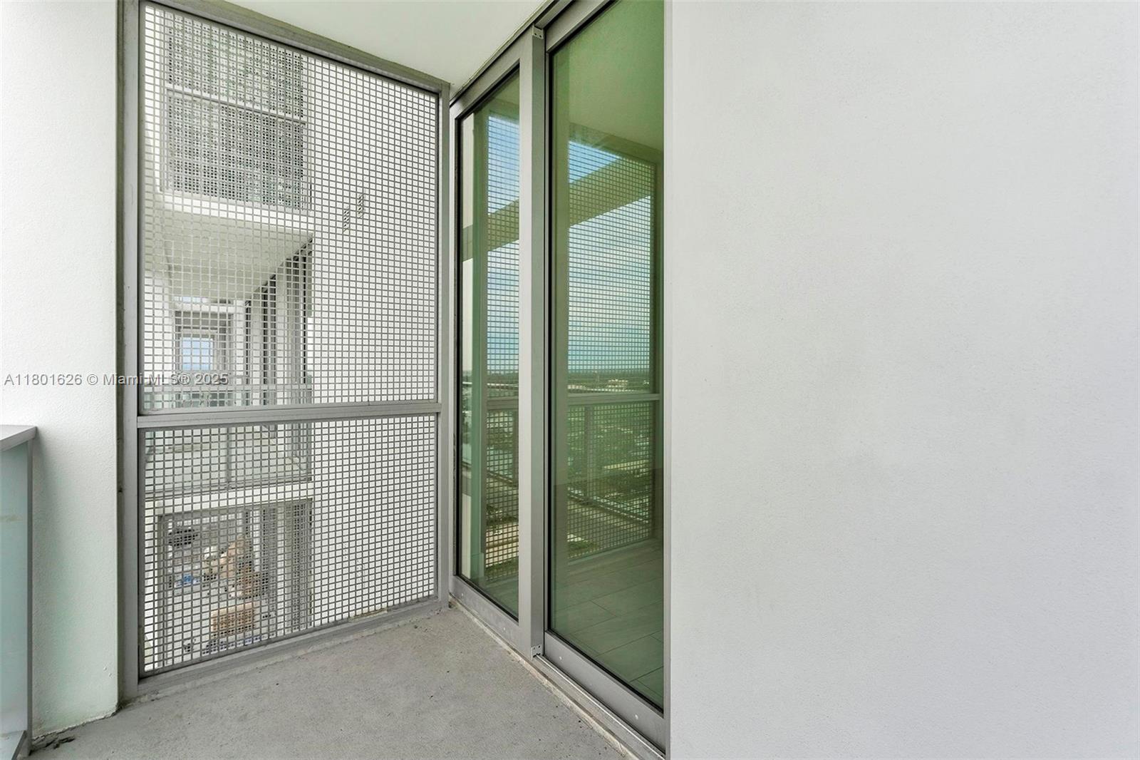 2000 Metropica Way # 2307