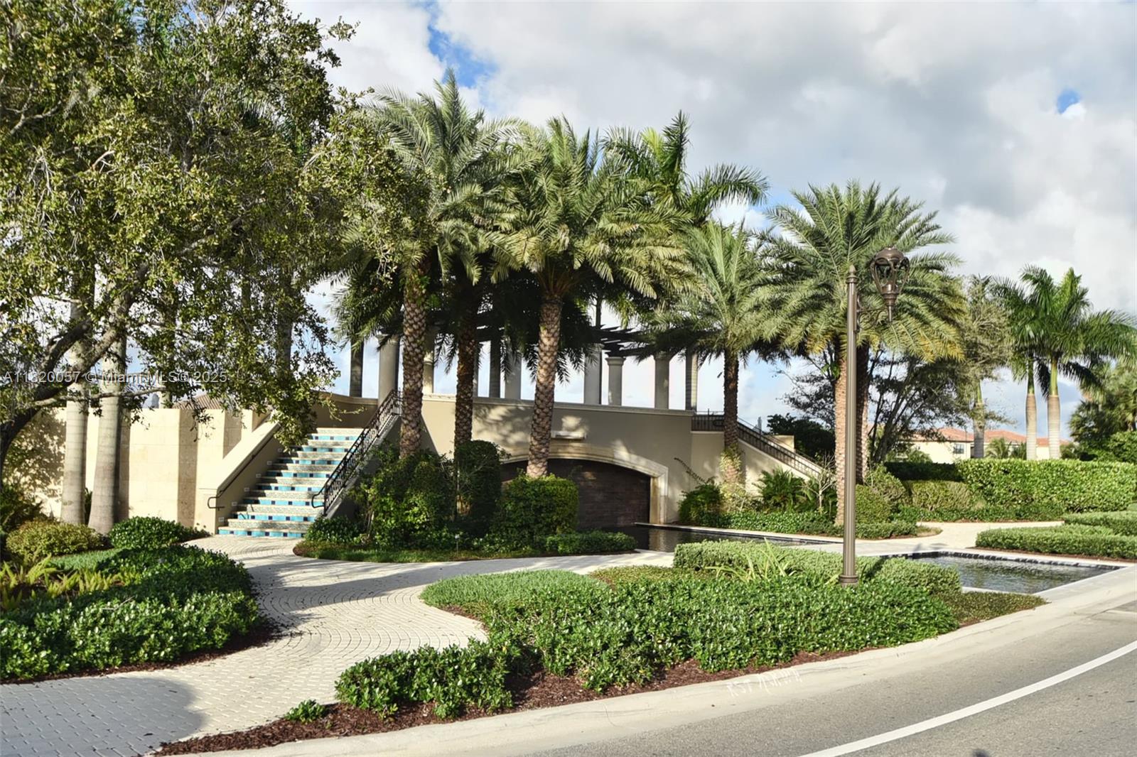 16927 Bridge Crossing Cir # 0