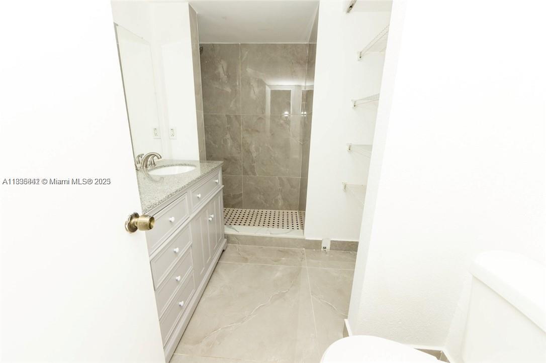 4235 N University Dr # 205