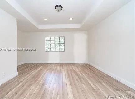 4295 Vineyard Cir