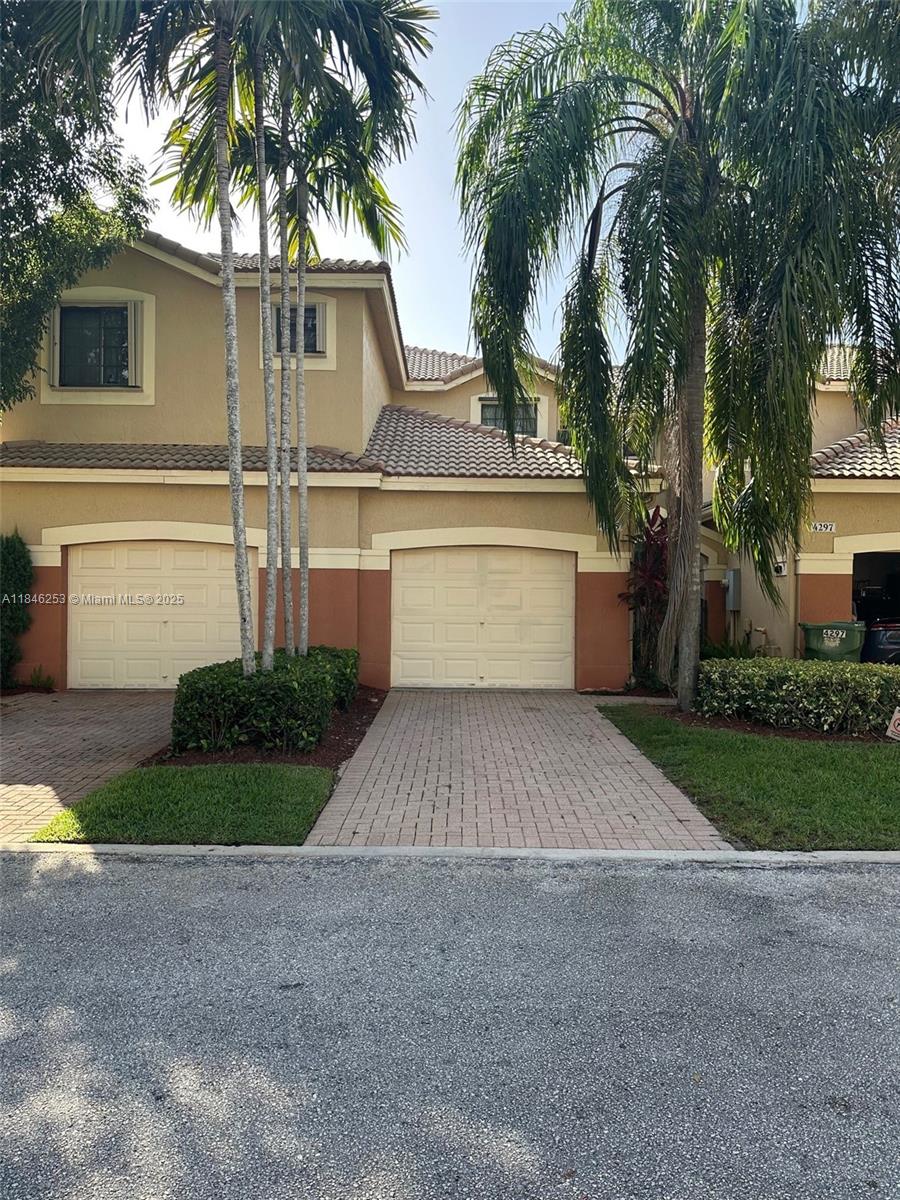 4295 Vineyard Cir