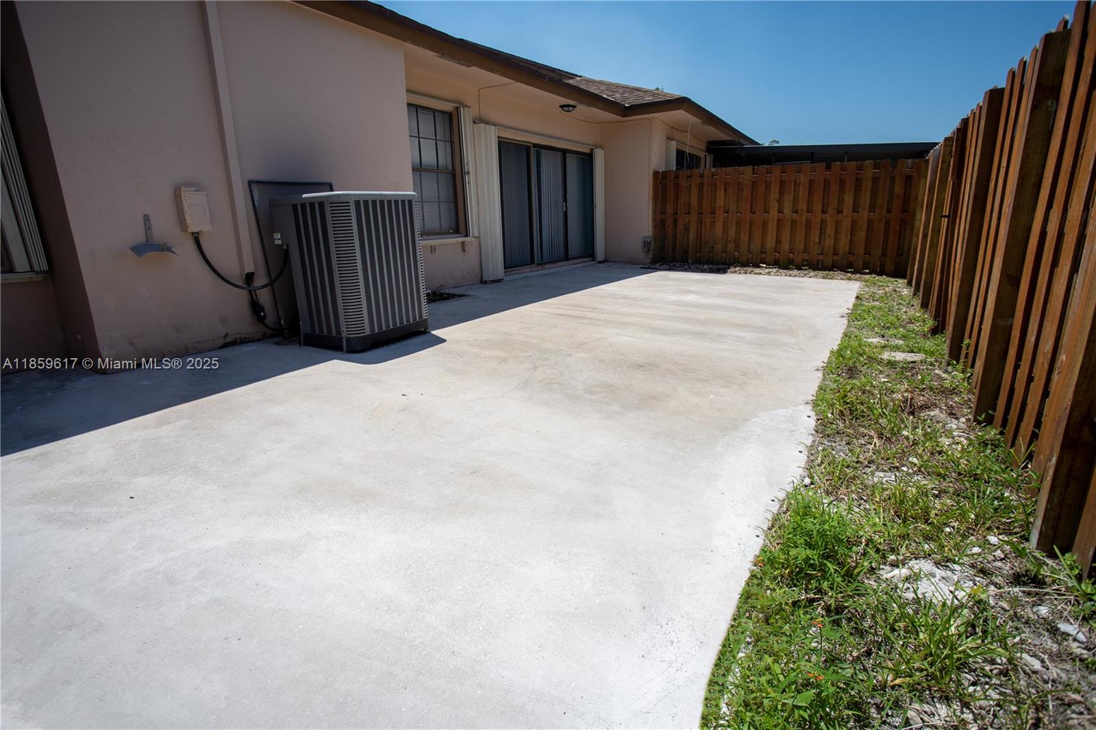2615 SW 74th Ter