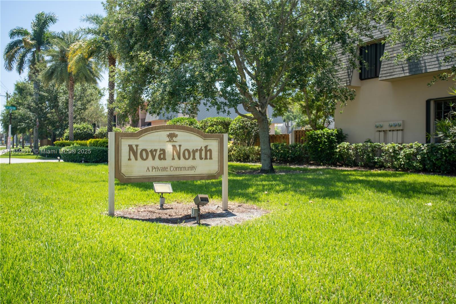 2615 SW 74th Ter