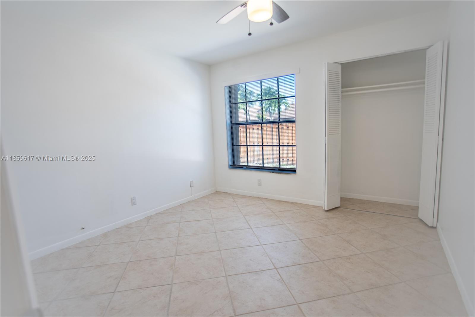2615 SW 74th Ter