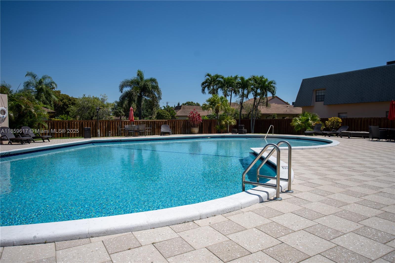 2615 SW 74th Ter