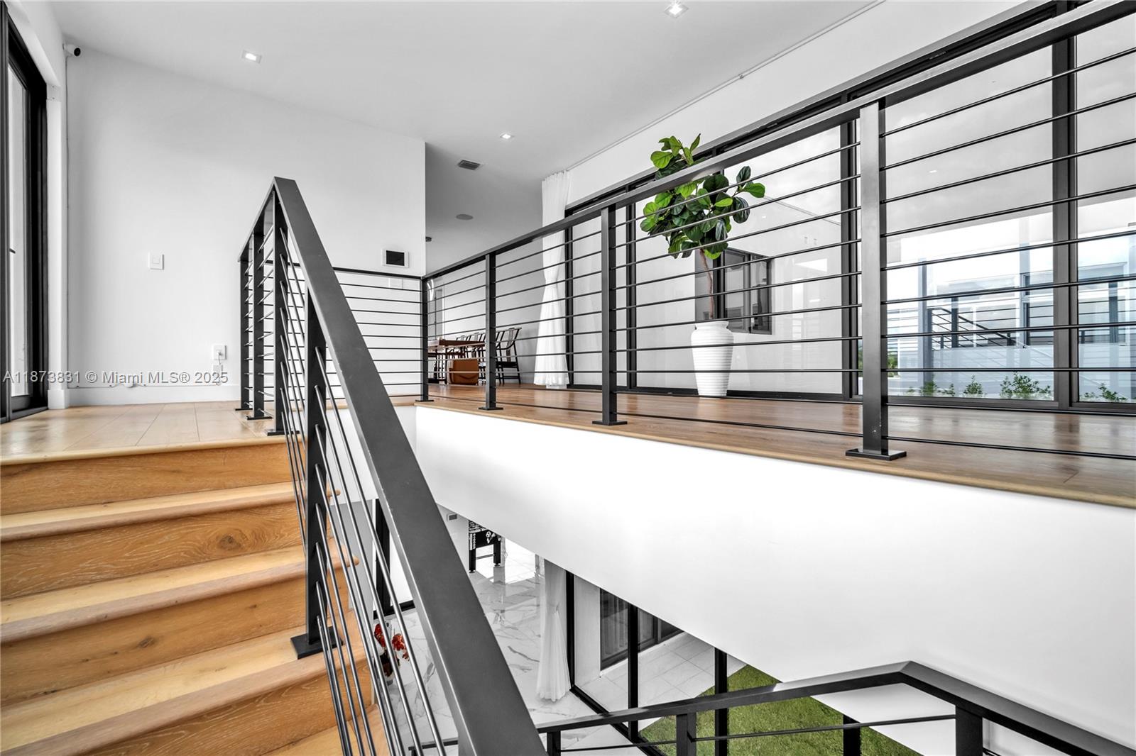 16572 S Botaniko Dr S