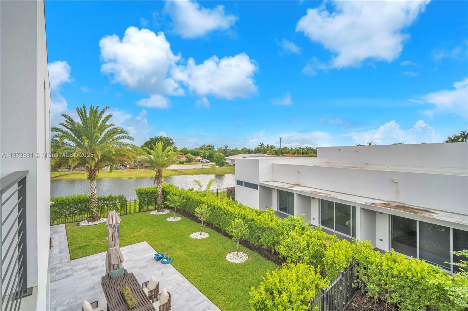 16572 S Botaniko Dr S