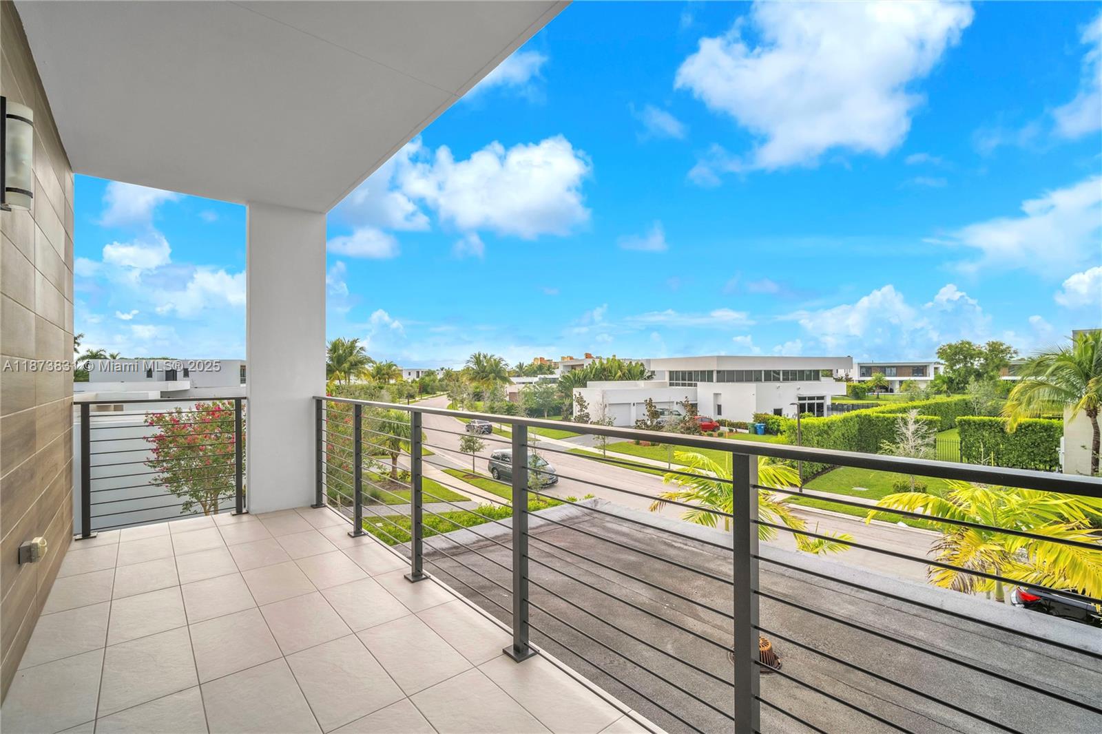 16572 S Botaniko Dr S